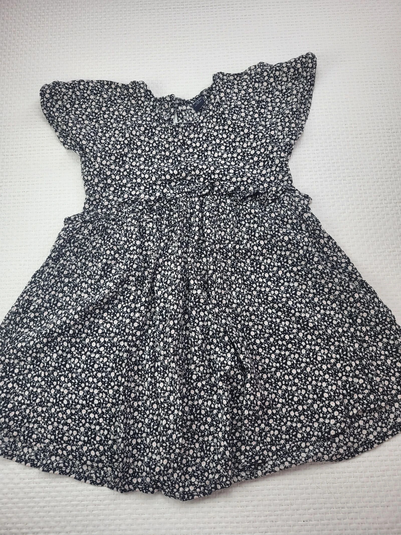 Robe courte fleurie fluide volante Kiabi – 6 ans (114/119 cm)